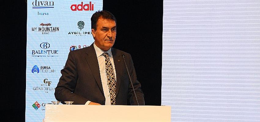 baskan-dundar-turizm-zirvesinde-konustu.jpg