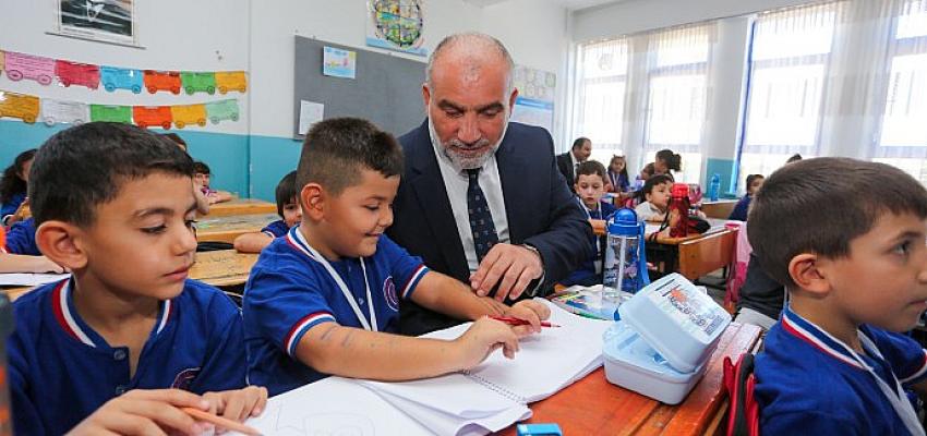 baskan-ibrahim-sandikci-genclerimiz-ve-cocuklarimizin-nitelikli-egitim-almasi-bizim-onceligimizdir.jpg