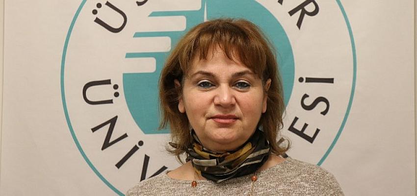dijital-teknoloji-kullanimi-odul-ya-da-ceza-olmamali.jpg