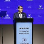 dunya-ve-turkiye-enerji-piyasasi-antalyada-12-turkiye-enerji-zirvesinde-bulusuyor.jpg