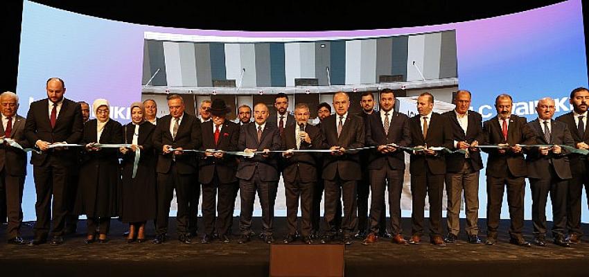 lc-waikiki-yeni-lojistik-merkezi-ile-globallesme-yolunda-vites-artiracak.jpg