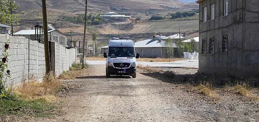 van-buyuksehir-belediyesi-hasta-nakil-hizmeti-ile-vatandasin-yaninda.jpg