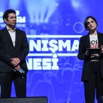 turkiyenin-en-sevilen-sanatcilari-binlerce-genc-icin-dayanisma-sahnesinde-bulustu.jpg