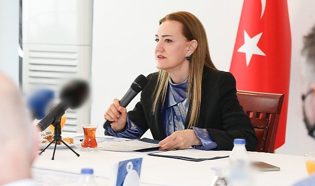 tarihe-not-dusen-46-dakika-46-saniye-deunun-deprem-belgeselinin-basin-gosterimi-yapildi.jpg