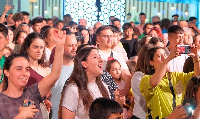 aydin-buyuksehir-belediyesi-yaz-konserlerine-devam-ediyor.jpg
