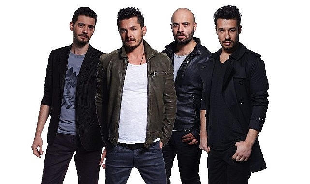 unlu-rock-grubu-kolpa-yilbasinda-kemerde-sahne-alacak.jpg