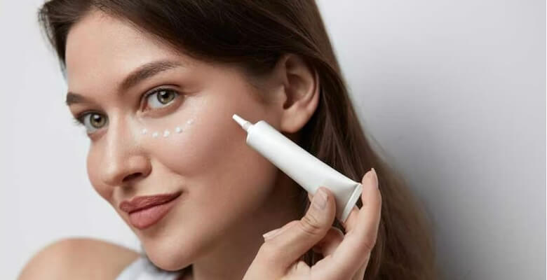 Dermokozmetik: Sağlıklı Bir Cilt İçin Bilim ve Güzelliğin Buluşma Noktası